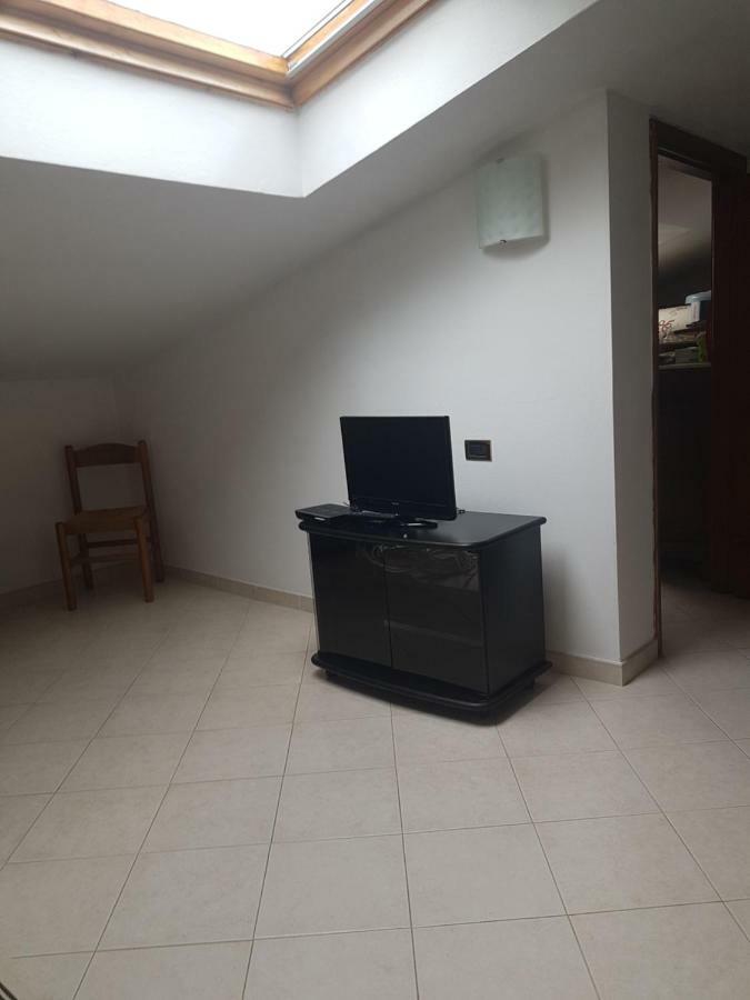 La Mansarda Apartment เลวานโต ภายนอก รูปภาพ